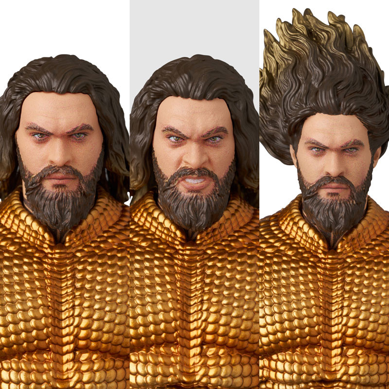 Mafex No.267 MAFEX AQUAMAN (GOLD & GREEN SUIT) Action Figure
