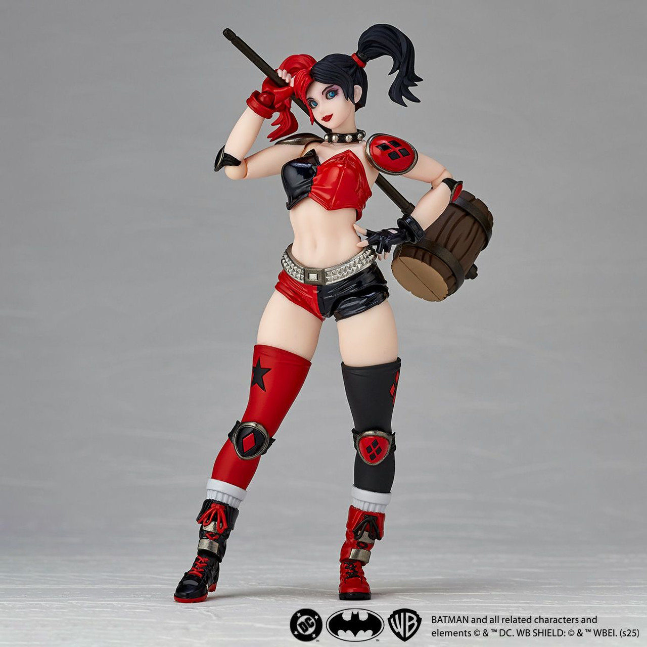 Revoltech Amazing Yamaguchi Harley Quinn Red x Black Ver