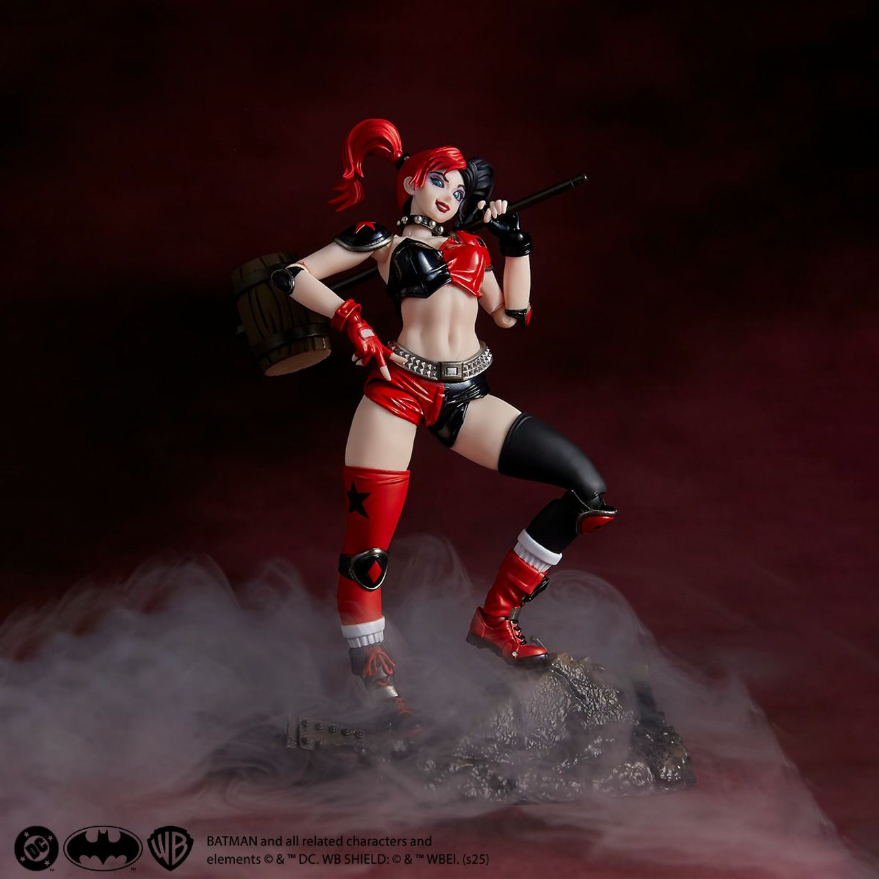 Revoltech Amazing Yamaguchi Harley Quinn Red x Black Ver