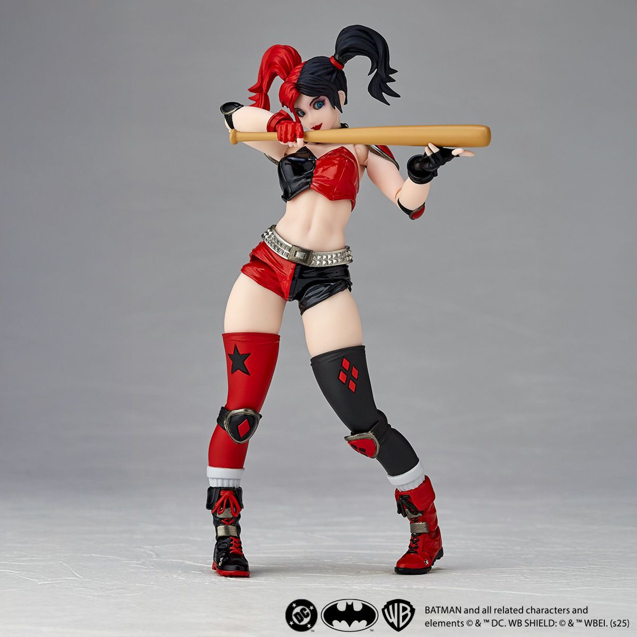 Revoltech Amazing Yamaguchi Harley Quinn Red x Black Ver