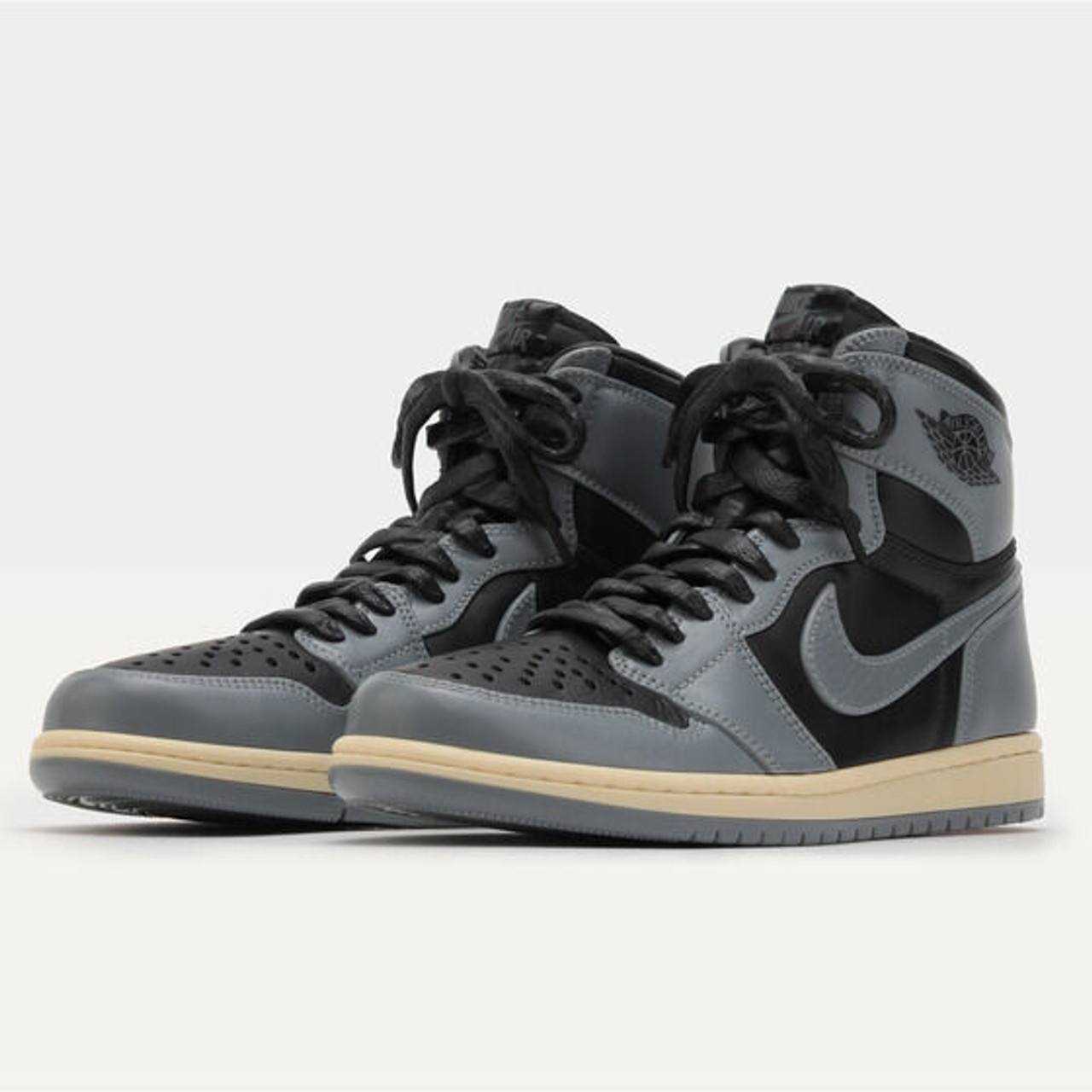 シューズ(男性用) Nike Air Jordan 1 High 85 Reverse Shadow NIKE AIR JORDAN 1 HIGH 85 SHADOW AND REVERSE SHADOW MODEL KIT