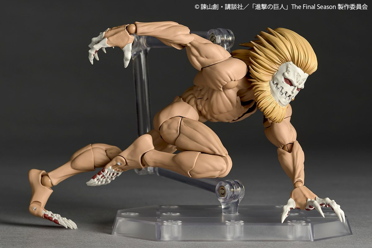 Revoltech Amazing Yamaguchi Jaw Titan (Attack on Titan) Action Figure