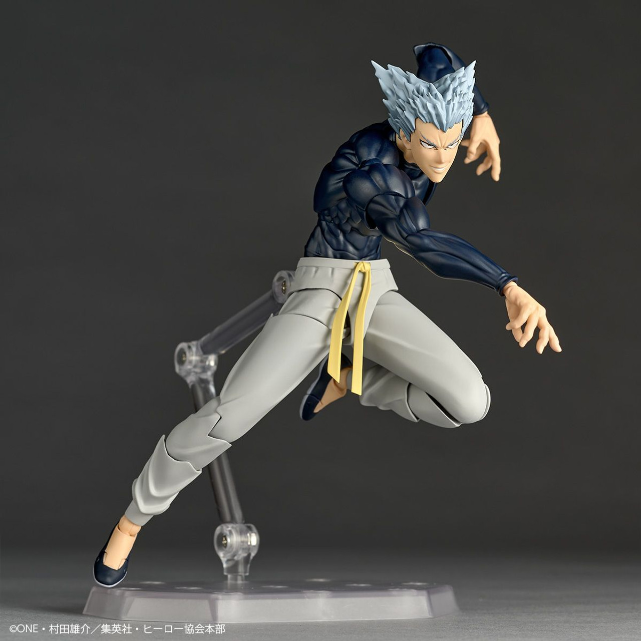 Revoltech Amazing Yamaguchi Garou (ONE-PUNCH MAN) Action Figure