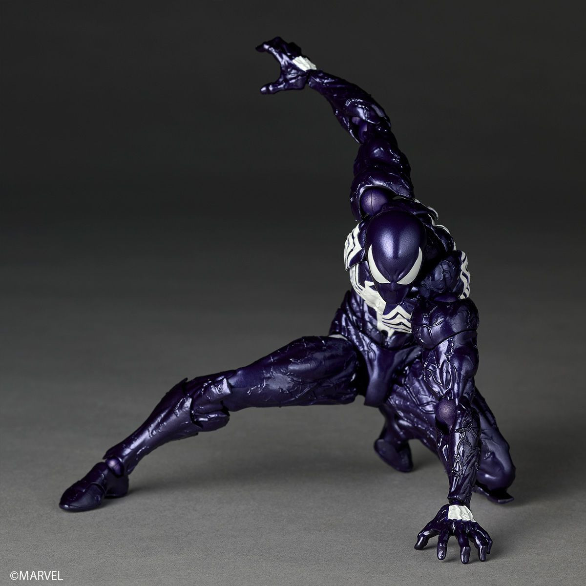 Revoltech Amazing Yamaguchi Symbiote Spider-Man (Purple Ver
