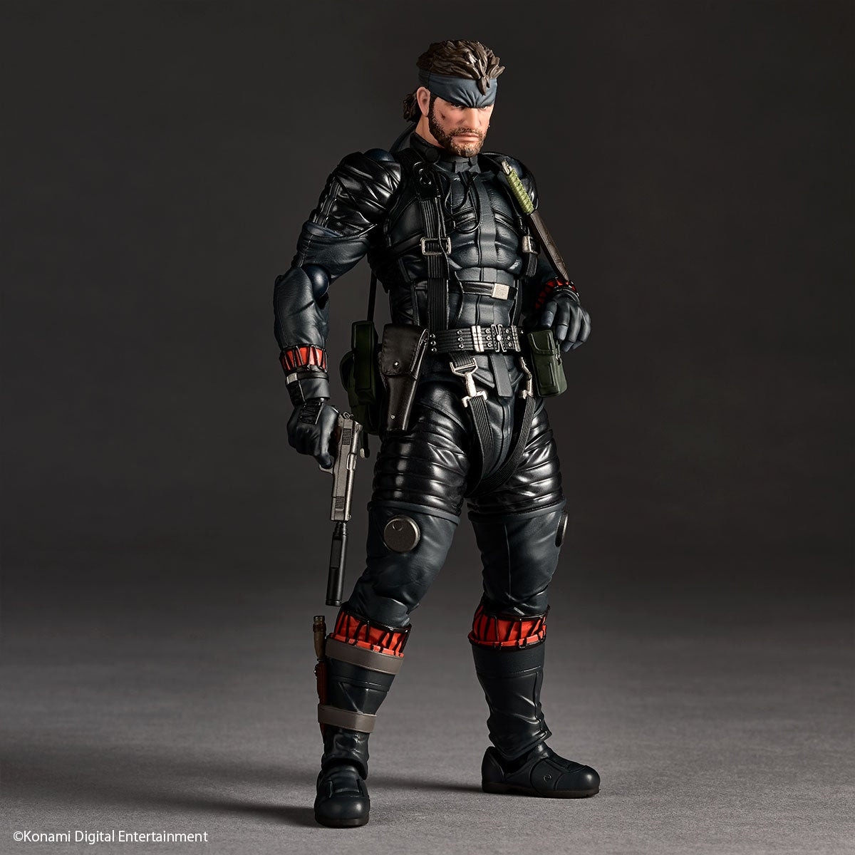Revoltech Amazing Yamaguchi Naked Snake Sneaking Suit Ver. (METAL 