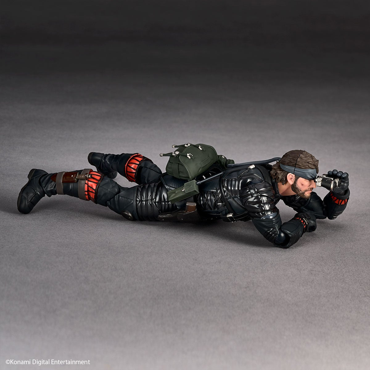 Revoltech Amazing Yamaguchi Naked Snake Sneaking Suit Ver. (METAL