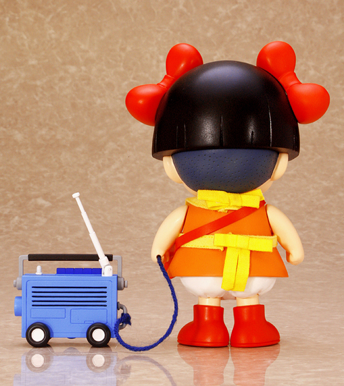 Dr.スランプ きのこ 缶バッジ Dr.SLUMP KINOKO Dr.スランプ アラレちゃん 皿田きのこ お出かけver. ArtStorm EX
