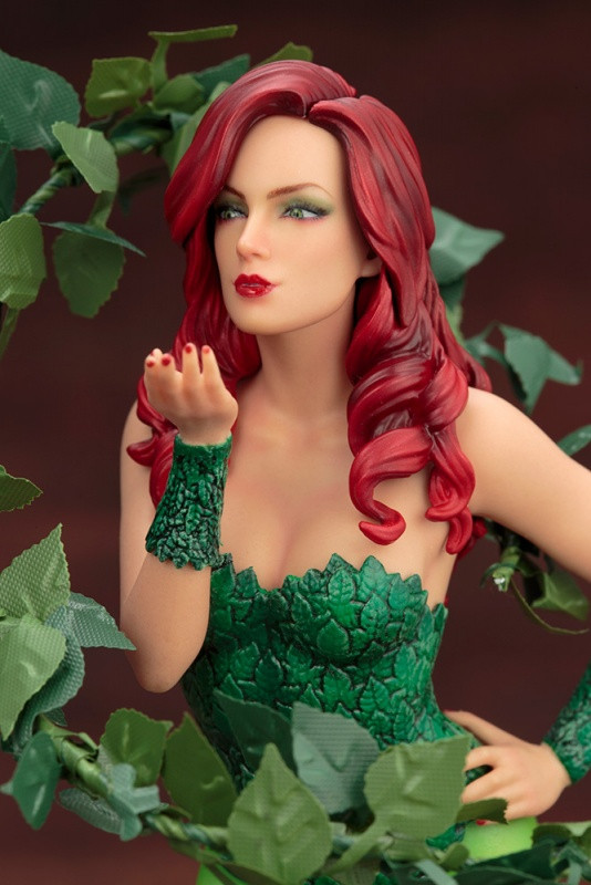 ARTFX+ Poison Ivy 1/10 PVC Figure (Completed)