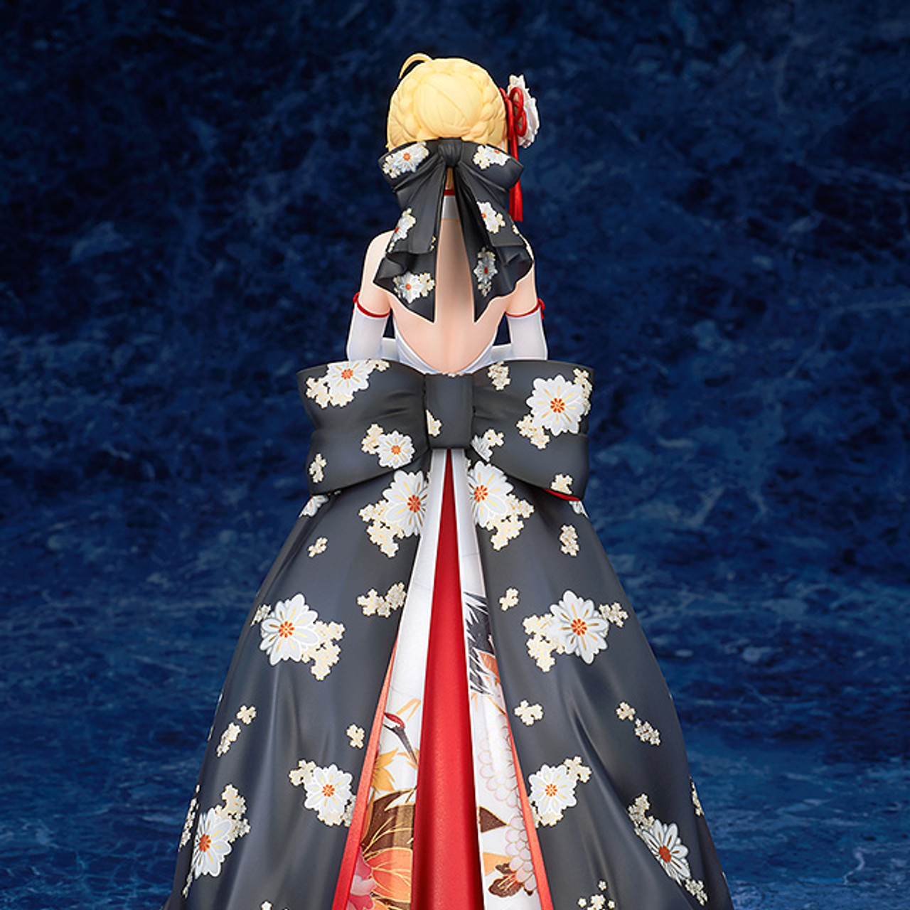 Saber Kimono Dress Ver. 1/7 PVC Figure Fate