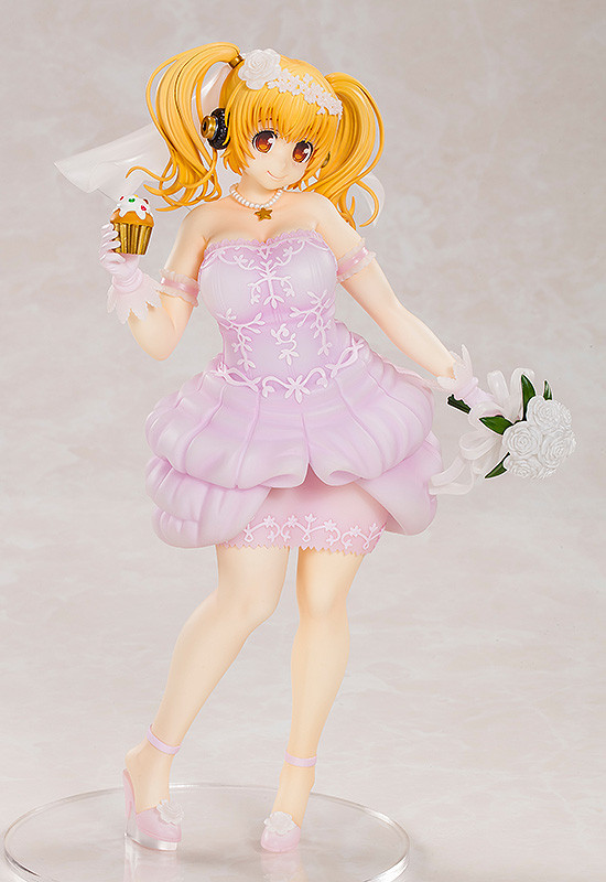 Super Pochaco: Wedding Ver. 1/5 PVC Figure