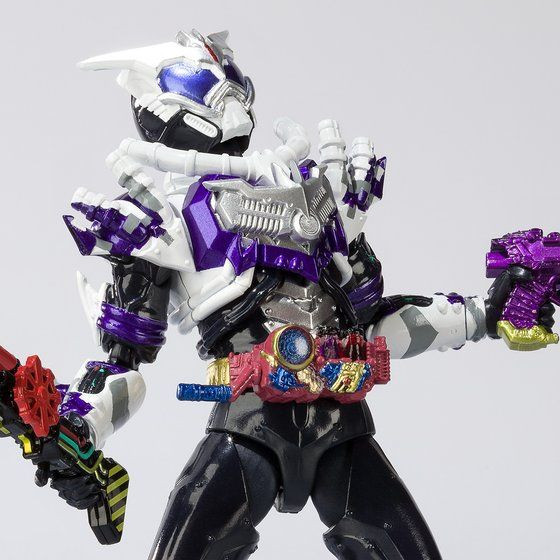 S.H. Figuarts Kamen Rider Madrogue – Action Figure Da Kamen Rider Build – 145mm