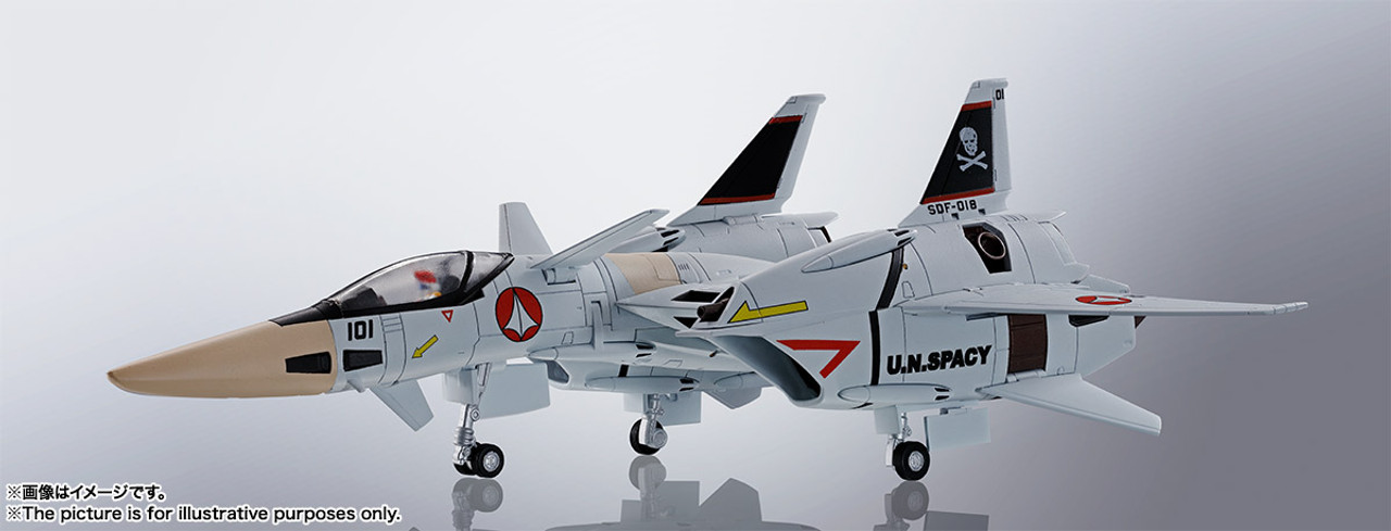 HI-LR　VF-4 LIGHTNING III Hi-Metal R VF-4 Toy Review: Cue 'Macross' Flashback