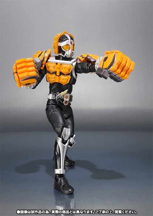 knuckle ナックル F.B. レジン フィギュア 希少 当時物 BANDAI S.H.Figuarts Kamen Masked Rider Gaim Knuckle Kurumi Arms