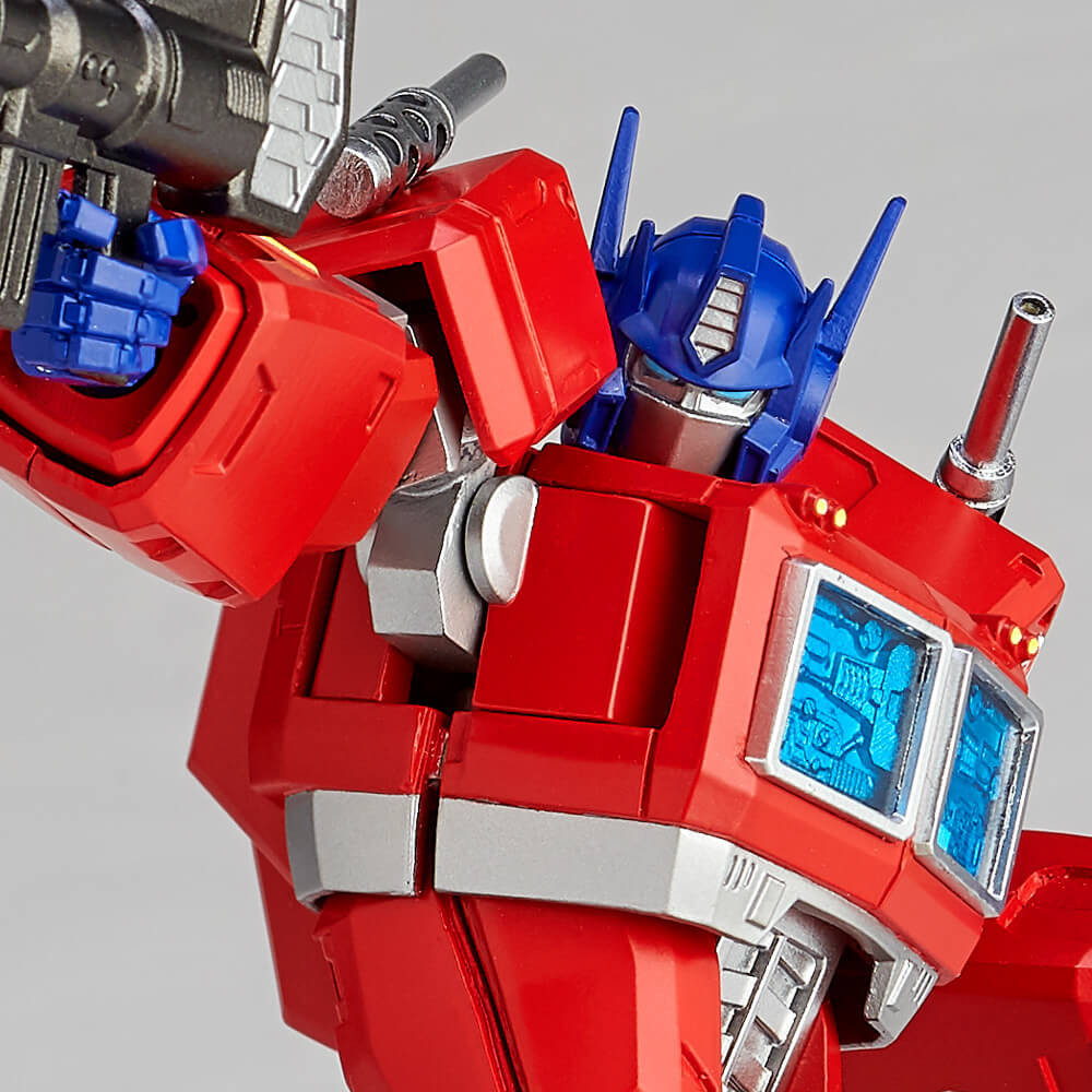 Kaiyodo Amazing Yamaguchi Revoltech Action Figure Optimus Prime (Convoy) 155mm, ABS E PVC, 40 Punti Di Articolazione