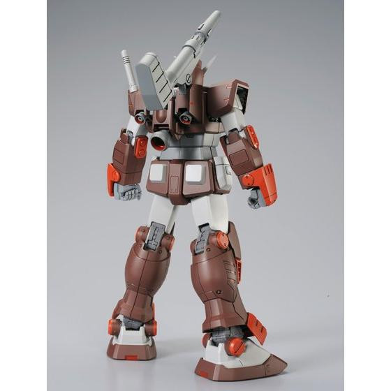 BANDAI Premium MG 1/100 FA-78-2 Heavy Gundam Plastic Model Kit