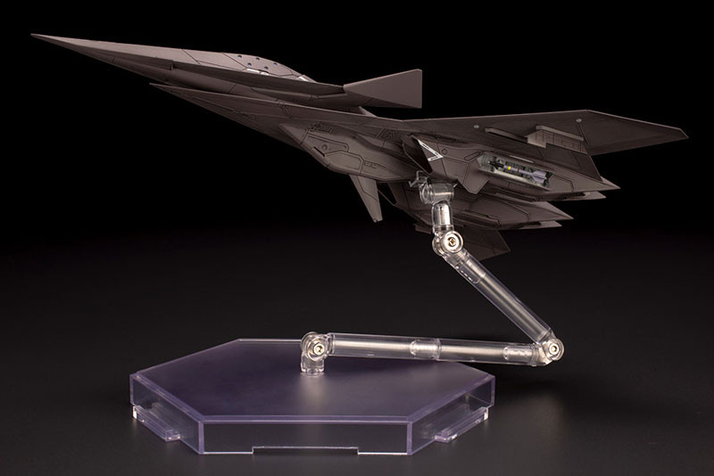 ADF-11F (ACE COMBAT 7: SKIES UNKNOWN) 1/144 Plastic Model - Kurama