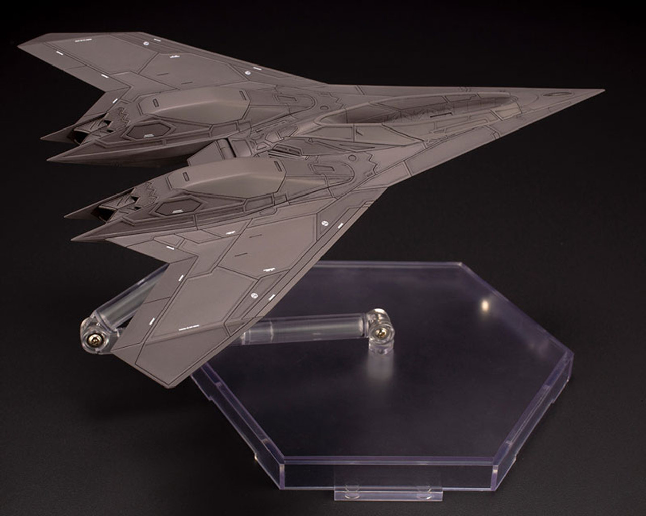 ADF-11F (ACE COMBAT 7: SKIES UNKNOWN) 1/144 Plastic Model