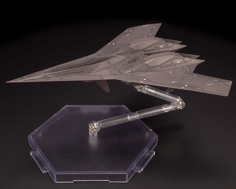 ADF-11F (ACE COMBAT 7: SKIES UNKNOWN) 1/144 Plastic Model - Kurama