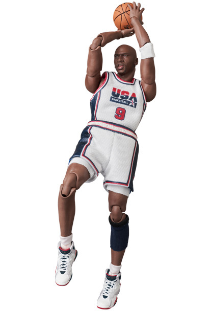 MAFEX マフェックス No.132 Michael Jordan ジョーダン Mafex No.132 MAFEX Michael Jordan (1992 TEAM USA) Action Figure