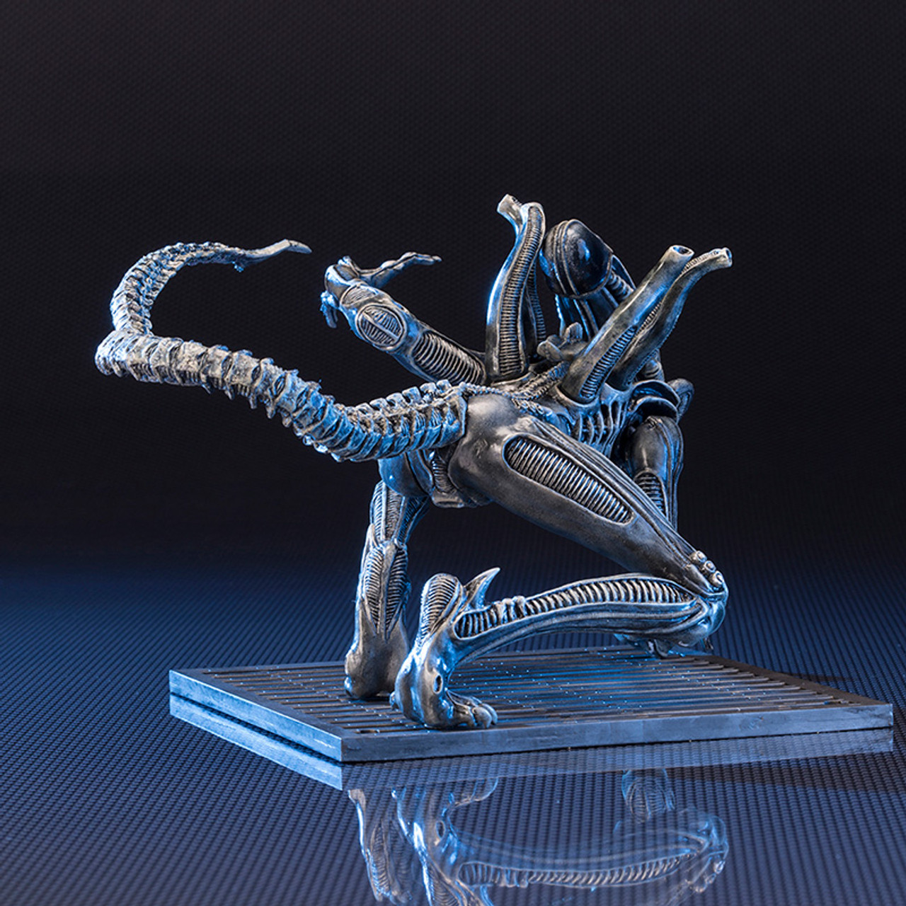 KOTOBUKIYA ARTFX+ Alien Warrior 1/10 PVC Figure Statue