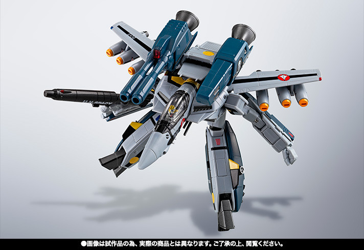 BANDAI HI-METAL R VF-1S Strike Valkyrie(Roy Focker Special) Action