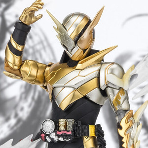S.H.Figuarts Kamen Rider Build Trial Form (Rabbit Dragon) Rabbit to Dragon NEW YEAR EDITION Action Figure