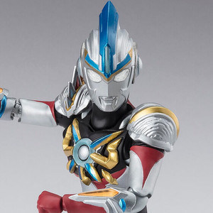 S.H.Figuarts Ultraman Orb Orb Trinity Action Figure S.H.Figuarts Ultraman Orb Orb Trinity Action Figure