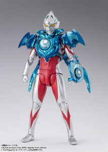 S.H.Figuarts Luna Armor (Ultraman Arc) Action Figure S.H.Figuarts Luna Armor (Ultraman Arc) Action Figure