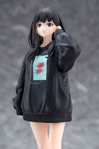 Takina Inoue: Oversized Sweatshirt Ver. (Lycoris Recoil) Complete Figure Takina Inoue: Oversized Sweatshirt Ver. (Lycoris Recoil) Complete Figure