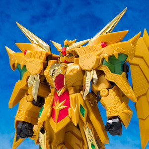 GANSO SD GUNDAM WORLD Golden God Superior Kaiser / Sun God Kaiser Action Figure GANSO SD GUNDAM WORLD Golden God Superior Kaiser / Sun God Kaiser Action Figure