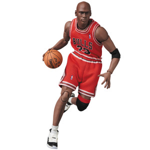 MAFEX No.100 MAFEX Michael Jordan (Chicago Bulls) Action Figure MAFEX No.100 MAFEX Michael Jordan (Chicago Bulls) Action Figure