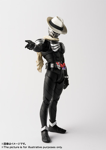S.H.Figuarts (Shinkoccou Seihou) Kamen Masked Rider Skull Action Figure 