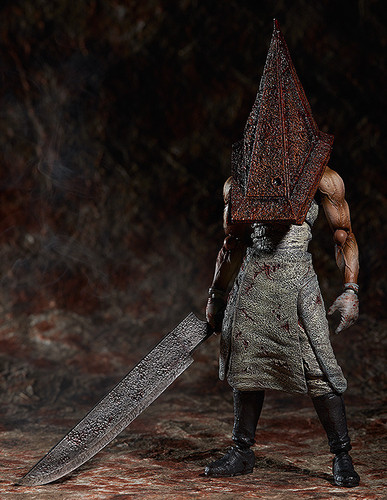 FREEing figma Red Pyramid Thing