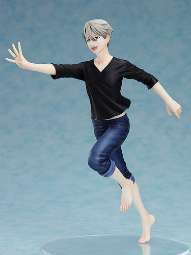 Victor Nikiforov (YURI!!! On ICE) 1/8 PVC Figure