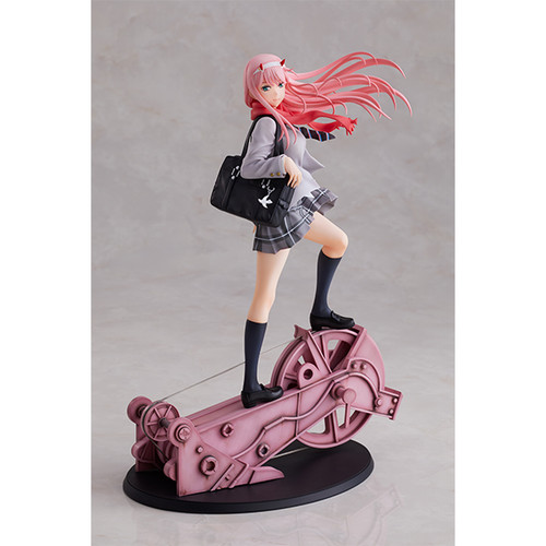 Zero Two Uniform ver. (DARLING in the FRANXX) 1/7 PVC Figure