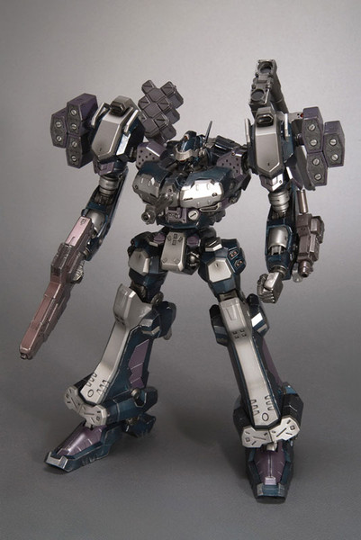 Armored Core Crest CR-C75U2 Close Quarters Ver. 1/72 Plastic Model