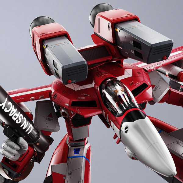 DX Chogokin VF-1J Super Valkyrie (Milia Farina Jenius USE) Action Figure