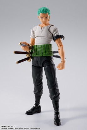 S.H.Figuarts Roronoa Zoro -Romance Dawn- Action Figure