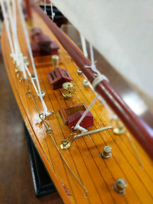 Ship Model Shamrock V 1930, 26"