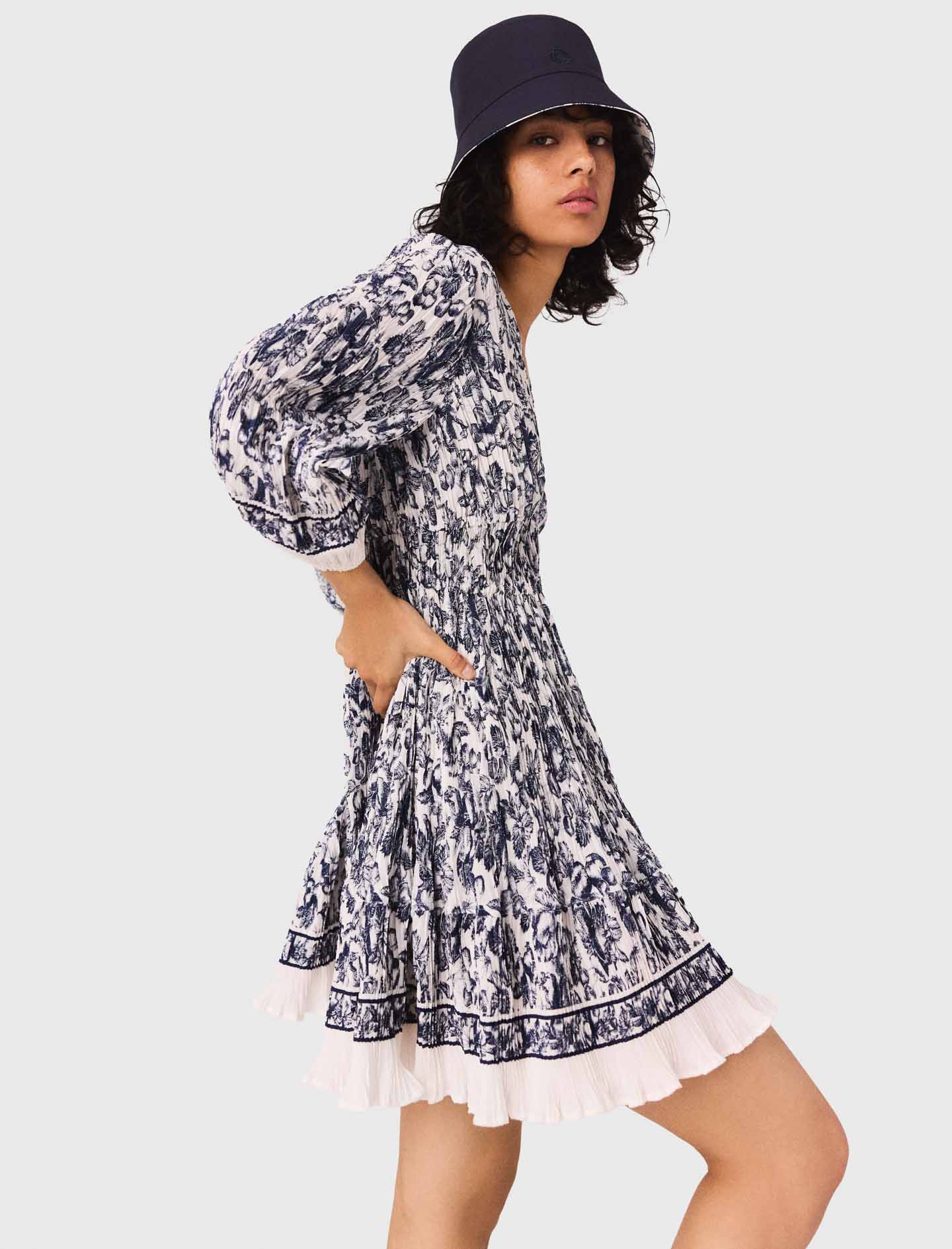 Patterned pleated dress Blue | Maje