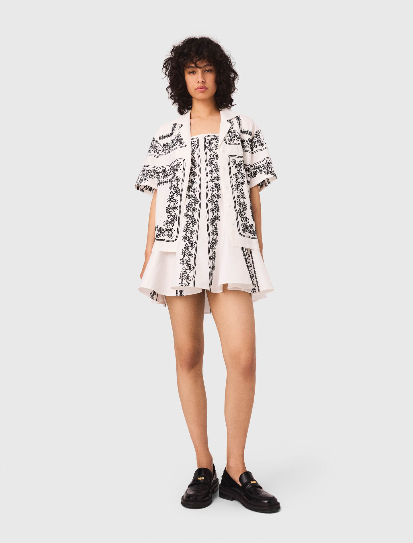 Short sleeved embroidered shirt - Ecru