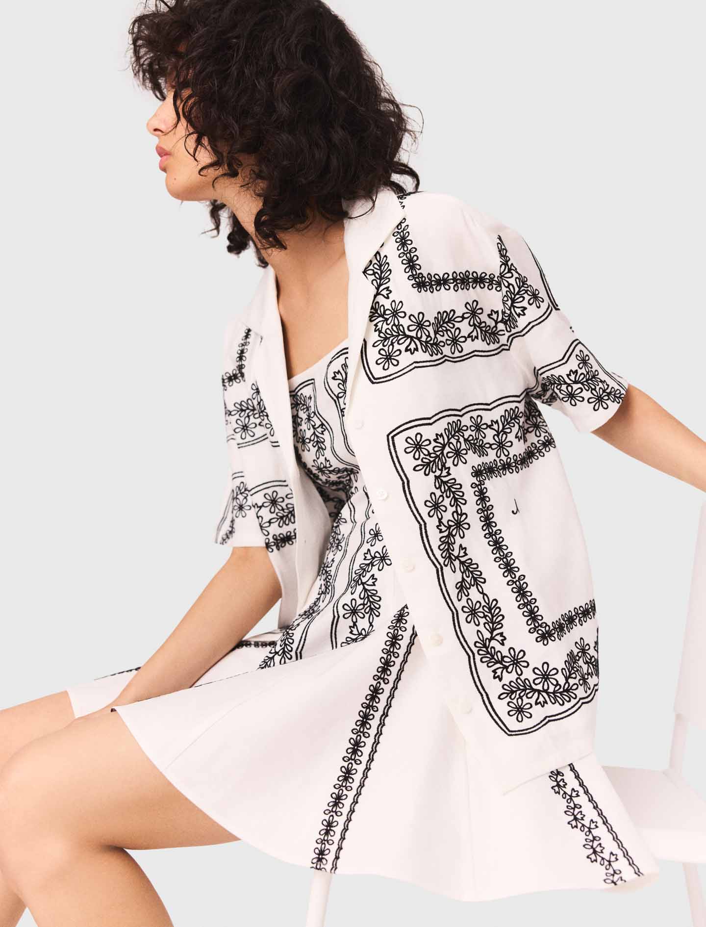 Short sleeved embroidered shirt - Ecru