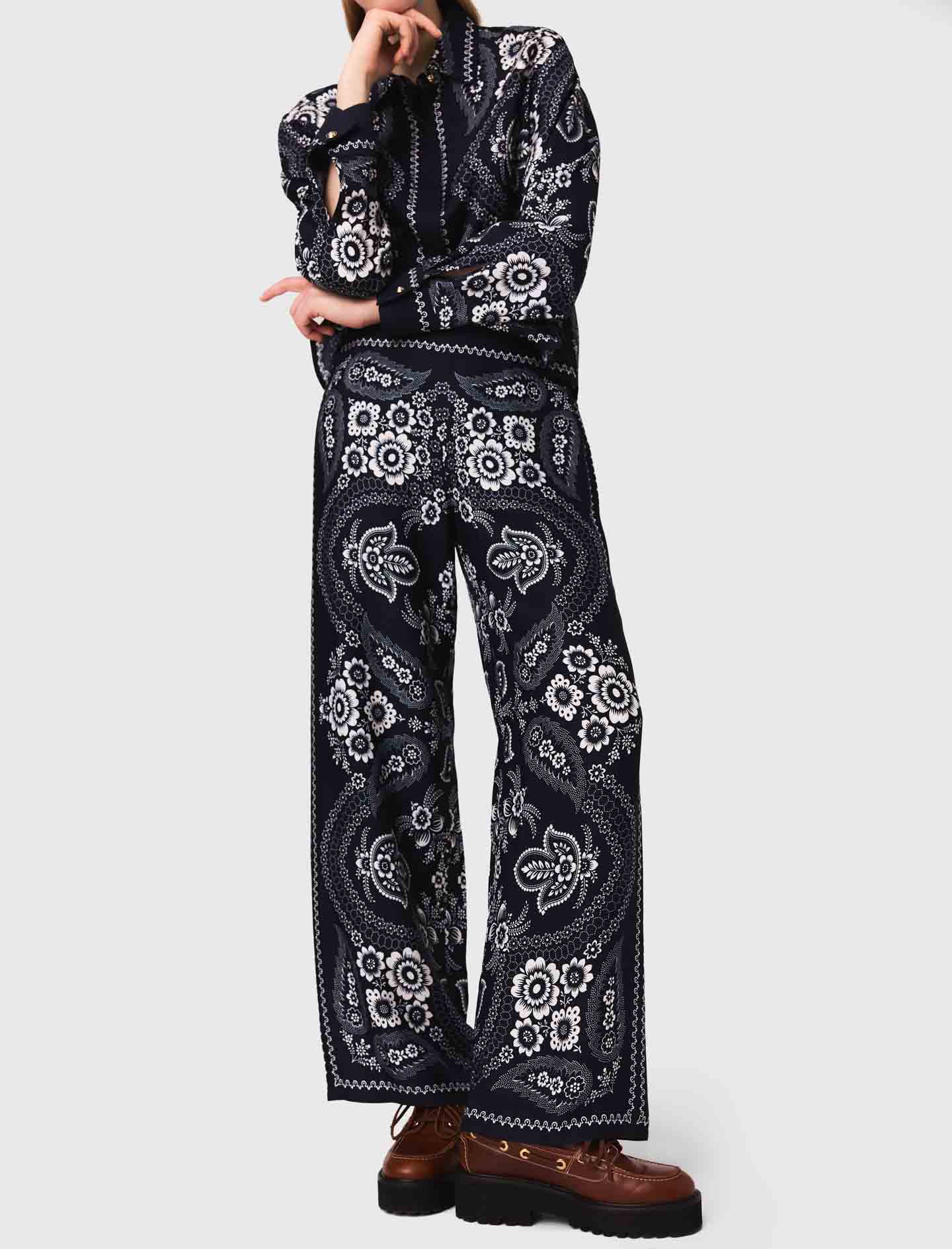 Flowing paisley print trousers - Navy