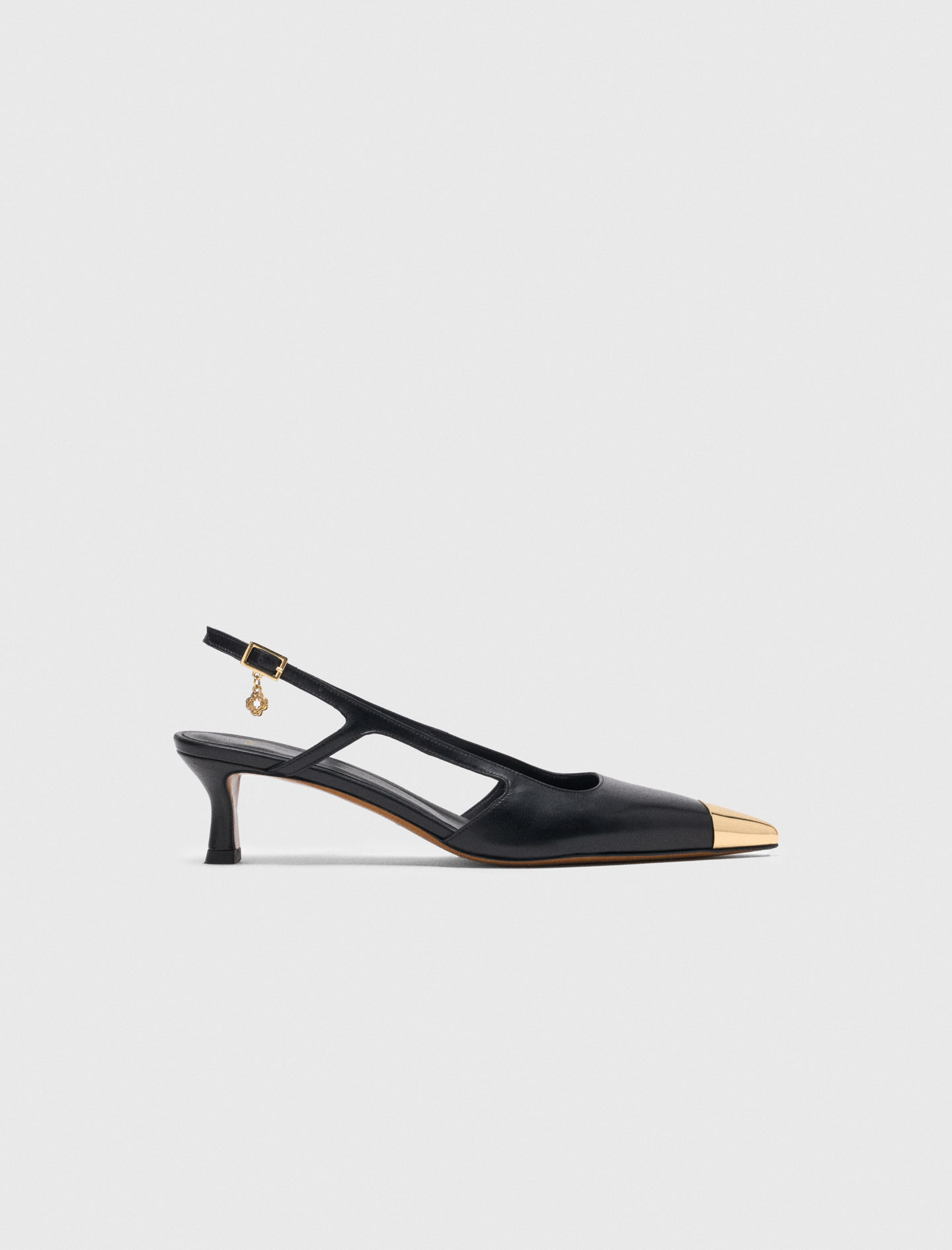 Smooth leather slingback pumps - Black