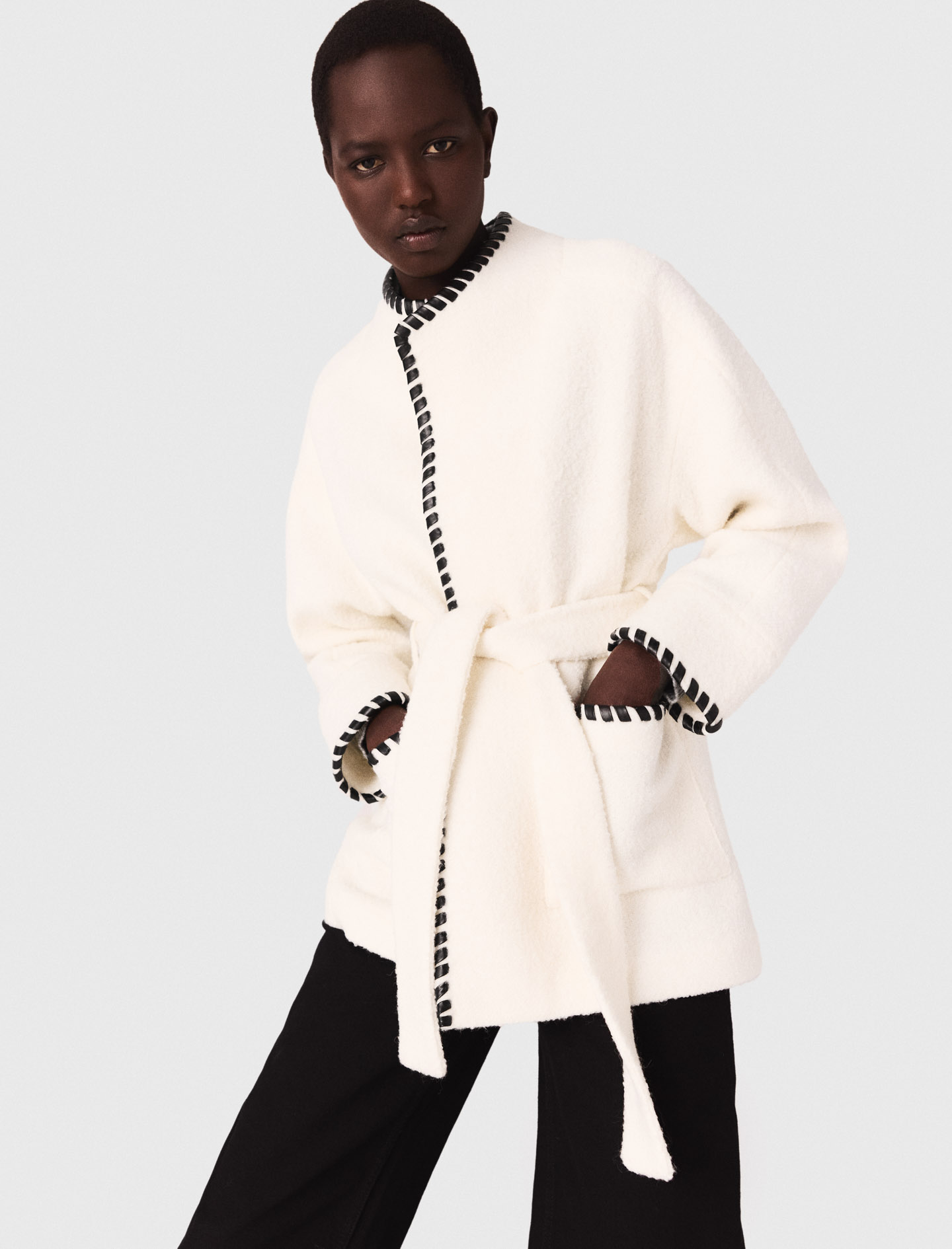 Lined coat with contrasting ribbon - Ecru