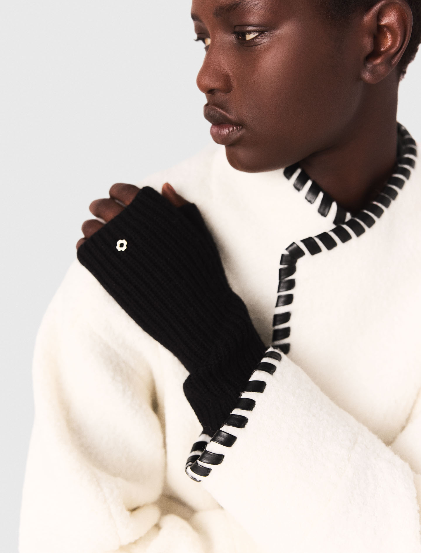 Lined coat with contrasting ribbon - Ecru