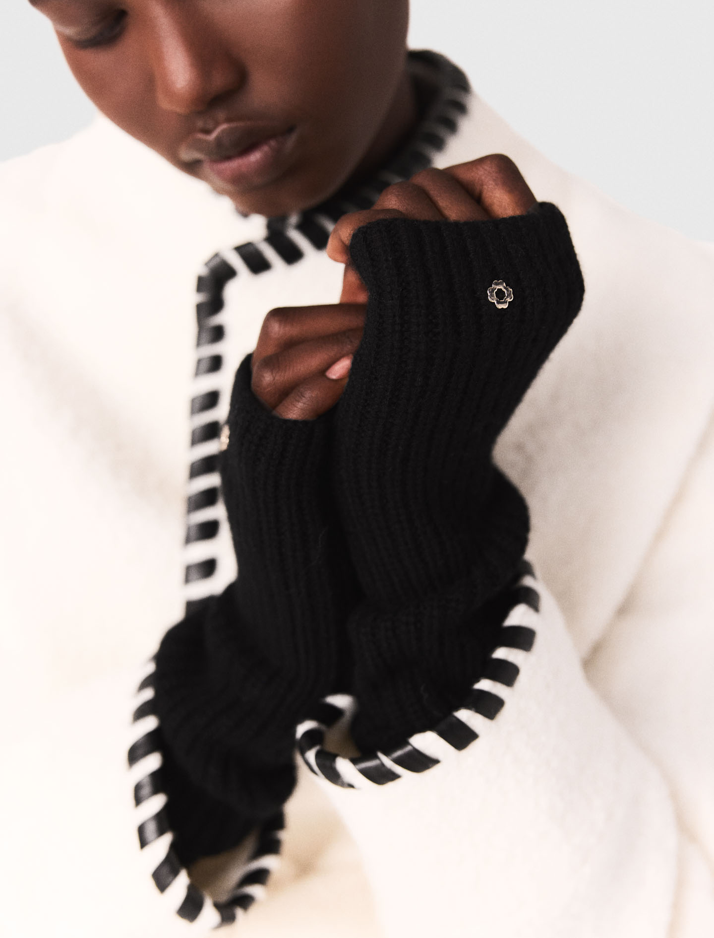 Lined coat with contrasting ribbon - Ecru