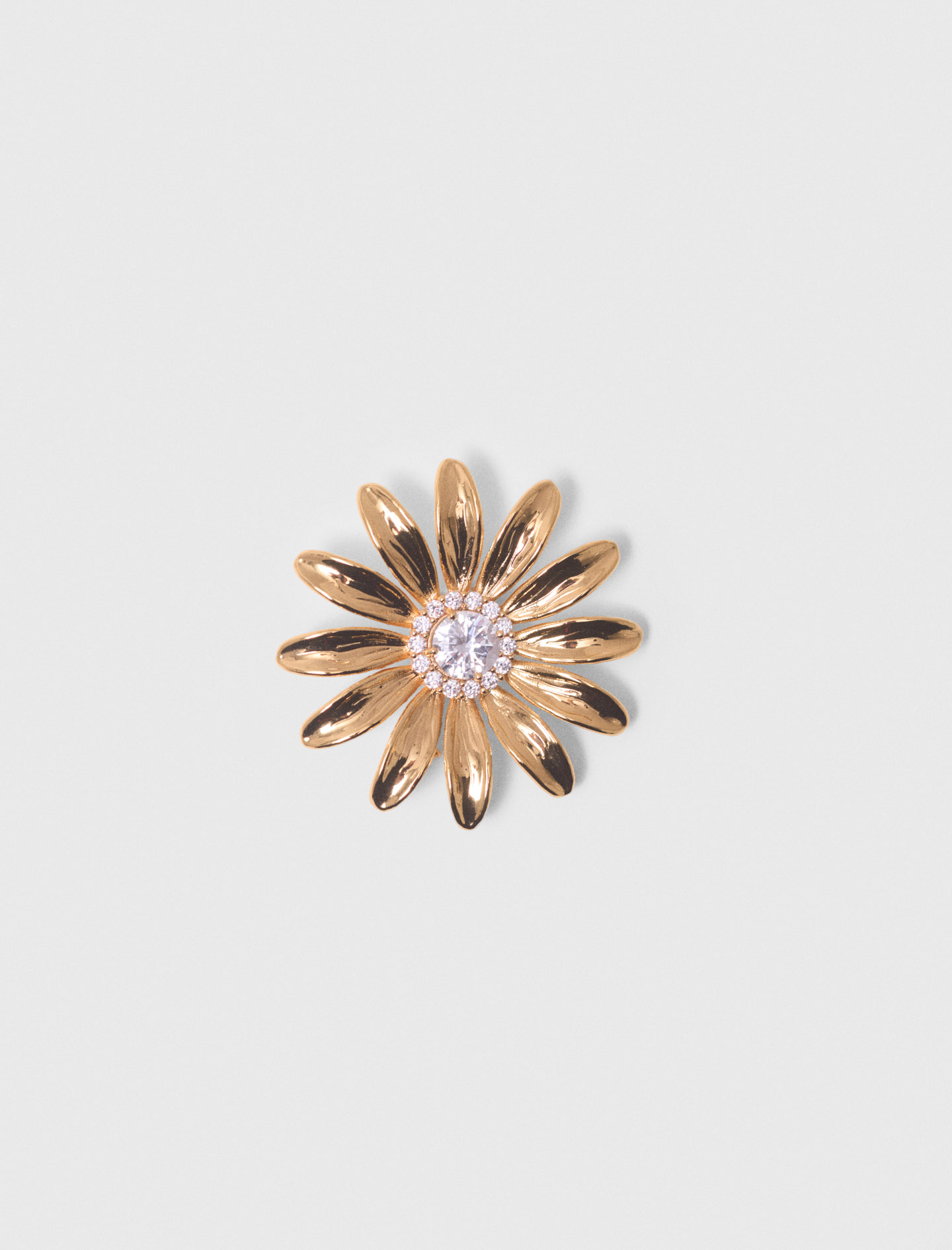 Gold rhinestone flower brooch - Gold