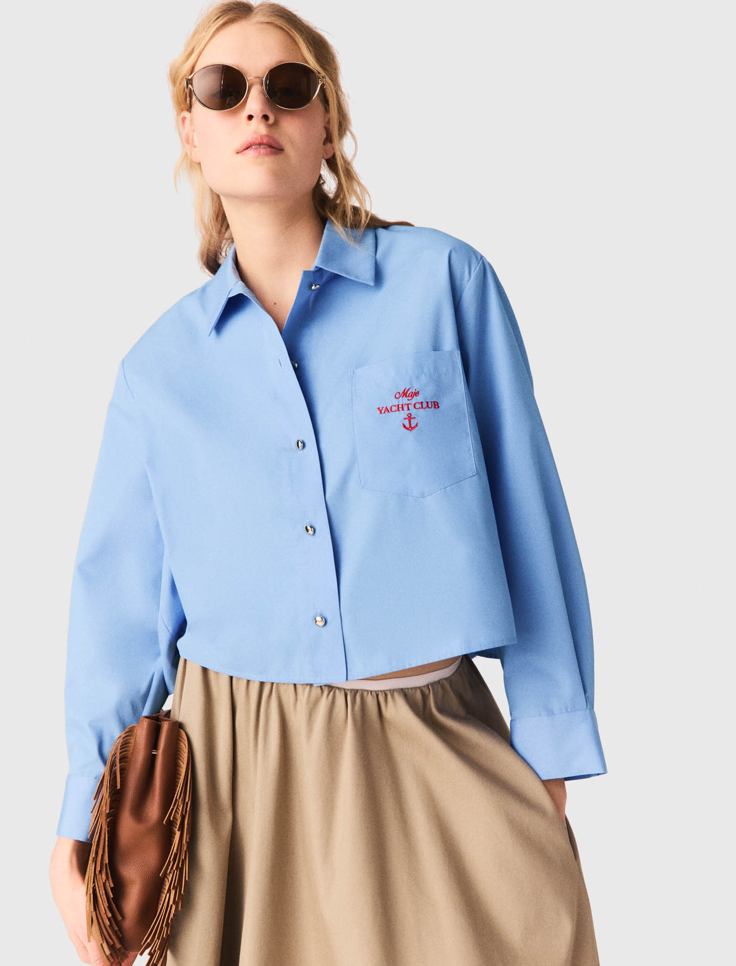 Pleated back embroidered shirt - Blue