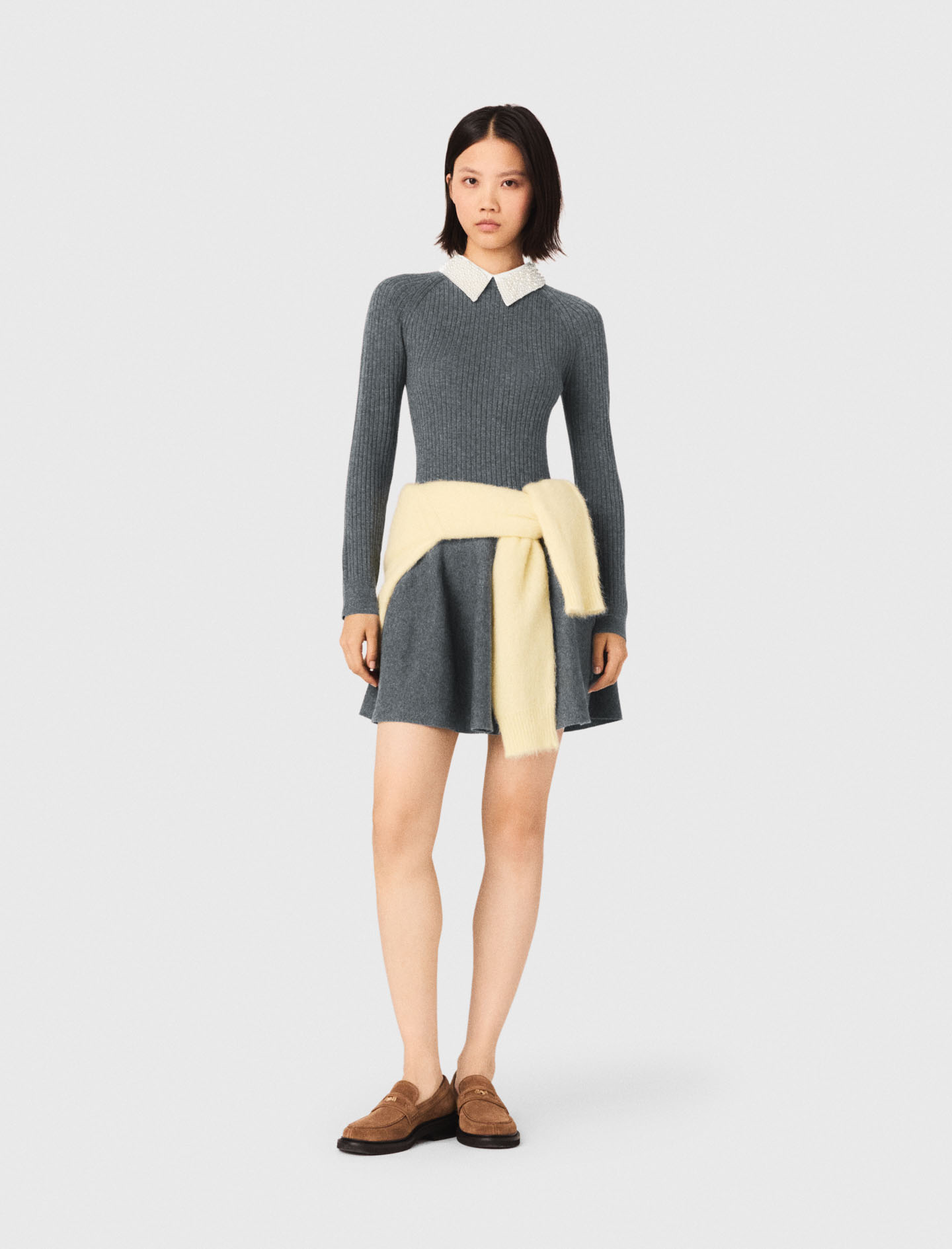 Beaded collar short knit dress - Grey